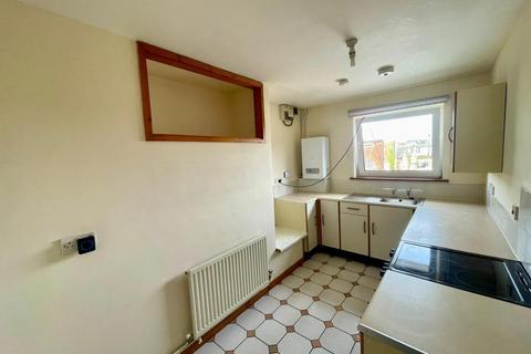 2 bedroom flat to rent, 2 Argyll Court, Lime Street ,Gorseinon, Swansea