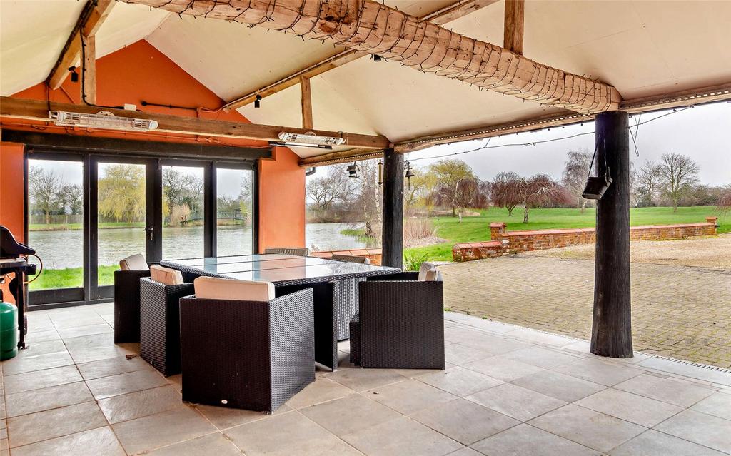 Outdoor Seating Area