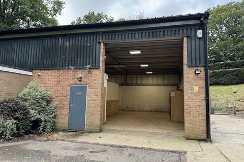 Industrial unit to rent, The Dell, North Common, Sherfield English, Romsey, SO51 6JT