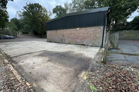 Industrial unit to rent, The Dell, North Common, Sherfield English, Romsey, SO51 6JT