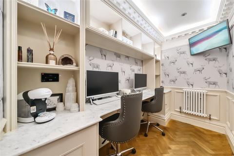 undefined, Woodham Waye, Woking, Surrey, GU21