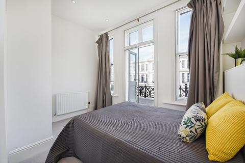 2 bedroom flat for sale, Longridge Road, London SW5