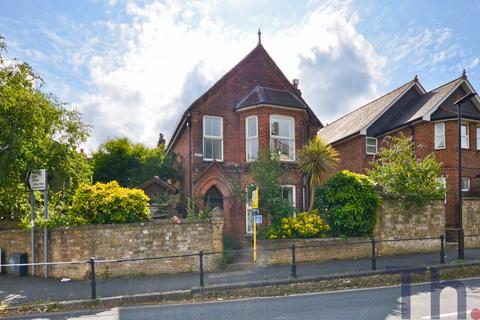 4 bedroom detached house for sale, Newport PO30