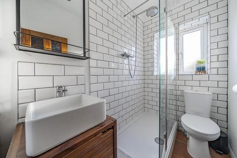 Flat 3, 86 Burnt Ash Hill, London, SE12 0HT