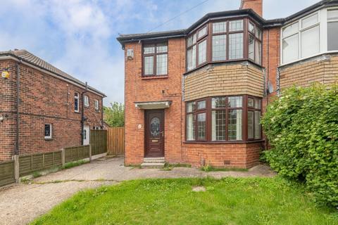 3 bedroom semi-detached house to rent, Far Moss, Leeds LS17