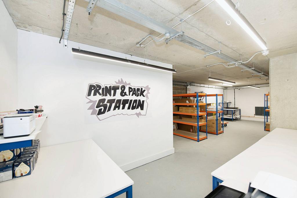 Print &amp; Pack Station