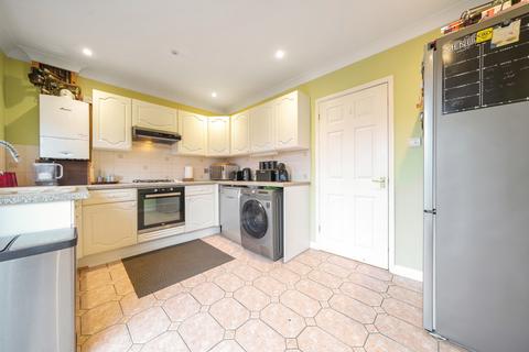 2 bedroom end of terrace house for sale - Victoria Road, Ruislip, Middlesex