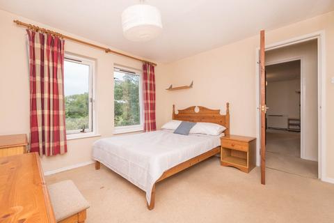 16/10 Balfour Place, Edinburgh, EH6 5DW