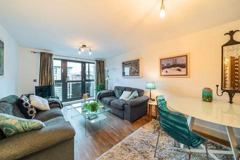 2 bedroom apartment for sale, Spa Road, London