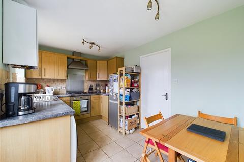 37 Bamburgh Crescent, Worcester, WR4 0QX