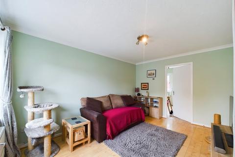37 Bamburgh Crescent, Worcester, WR4 0QX