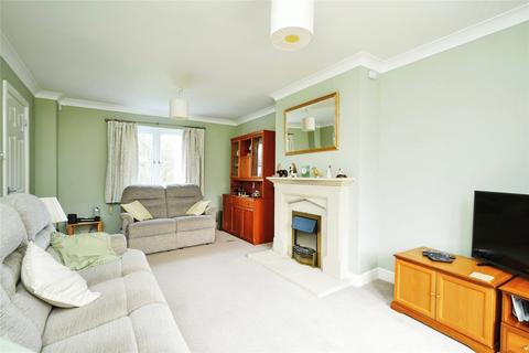 14 Birch Drive, Bradwell Village, Burford, OX18 4XH