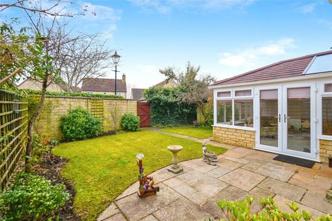 14 Birch Drive, Bradwell Village, Burford, OX18 4XH