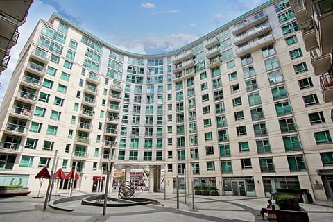 1 bedroom apartment for sale, St. George Wharf, London SW8