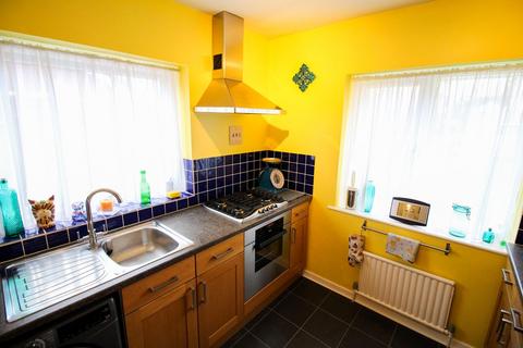 3 bedroom semi-detached house for sale, Grange Avenue, Worcester WR3