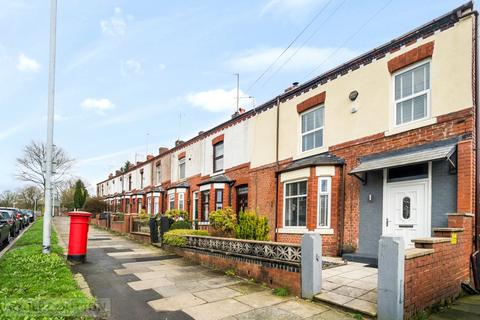 3 bedroom end of terrace house for sale - Heywood Old Road, Rhodes, Middleton, Manchester, M24