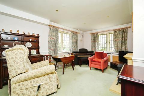 1 bedroom retirement property for sale, Prebendal Court, Shipton-under-Wychwood, OX7 6BB