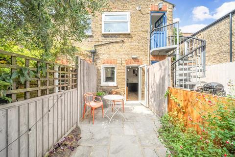 1 bedroom maisonette for sale, Cambray Road, Balham