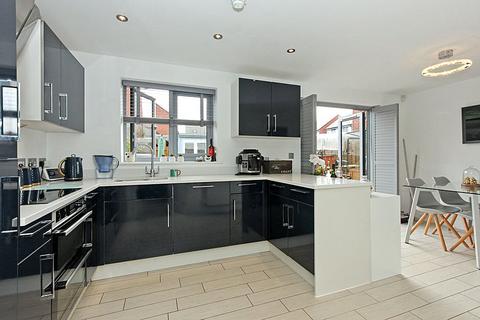 46 Baird Way, Minster On Sea, Sheerness, ME12 3UG