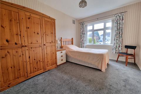 2 bedroom flat for sale - Valley Road, St Pauls Cray, Kent, BR5