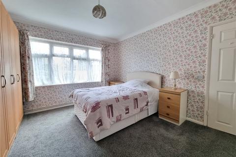 2 bedroom flat for sale - Valley Road, St Pauls Cray, Kent, BR5