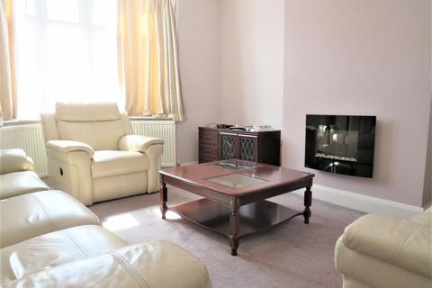 3 bedroom terraced house to rent - Dorothy Avenue, Wembley, Middlesex HA0