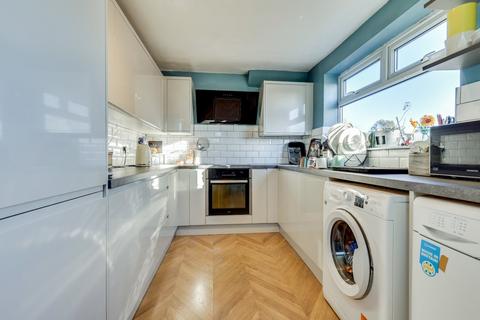 26 Broadgate Walk, Horsforth, Leeds, LS18 4HF
