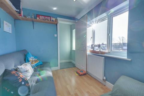 26 Broadgate Walk, Horsforth, Leeds, LS18 4HF