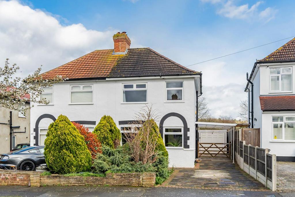 Queensway, West Wickham 3 bed semidetached house for sale £600,000