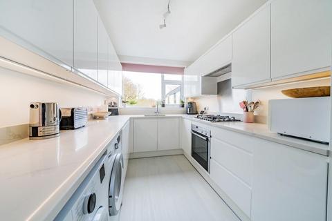 199 Queensway, West Wickham, BR4 9DU