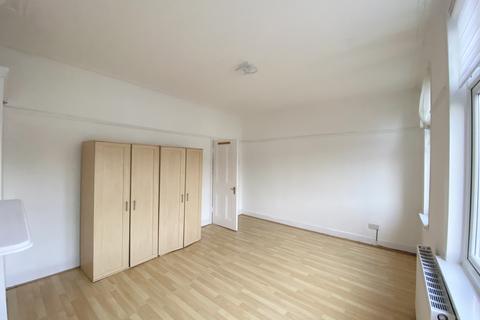 2 bedroom flat to rent - Streatham, London, SW16