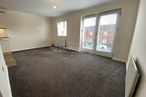 2 bedroom apartment to rent - Parkgate Road, Altrincham WA14