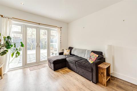 1 bedroom flat for sale - Belsize Road, Worthing, West Sussex, BN11