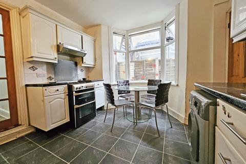 1 bedroom terraced house to rent - Wanstead Park Road,  Ilford, IG1