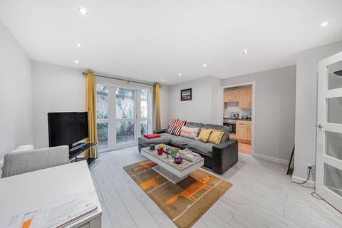 2 bedroom flat for sale - John Maurice Close, London Bridge, London, SE17