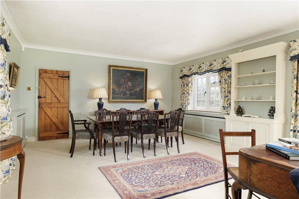 Dining/Sitting Room
