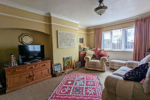 3 bedroom semi-detached house for sale - Station Road, Great Billing, Northampton NN3 9DS
