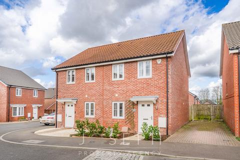 34 Brick Drive, Great Blakenham, Ipswich, IP6 0GJ