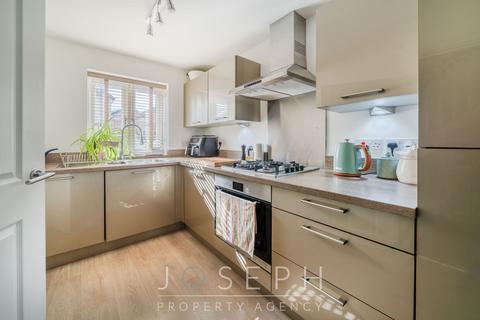 34 Brick Drive, Great Blakenham, Ipswich, IP6 0GJ
