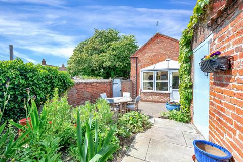 4 bedroom character property for sale, Charming Cottage in Church Close, Hose, LE14 4JJ