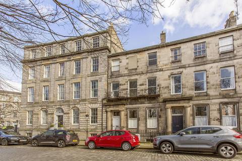 2a Royal Crescent, Edinburgh, EH3 6PZ