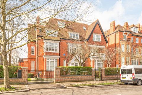 2 bedroom flat for sale, Fitzjohns Avenue,, Hampstead, London, NW3