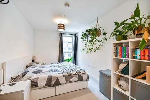 1 bedroom flat for sale, Smithy Lane, Hounslow, TW3