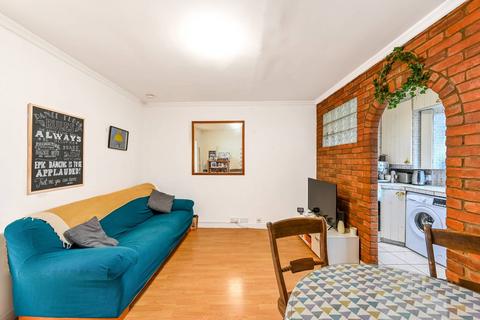 2 bedroom flat to rent, Harecourt Road, Islington, London, N1