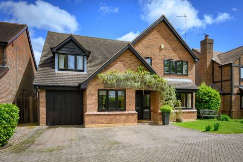 4 bedroom detached house for sale - Fletcher Grove, Knowle, B93