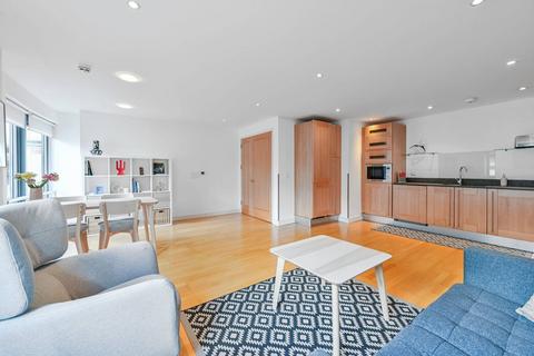 2 bedroom flat for sale, Garden Walk, Shoreditch, London, EC2A