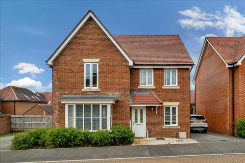 4 bedroom detached house for sale, Mundy Road, Andover