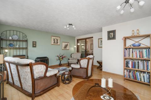 2 Ewing Street, Penicuik, EH26 0JY