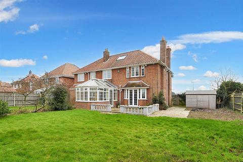 5 bedroom detached house for sale, Ringsfield Road, Beccles, Suffolk