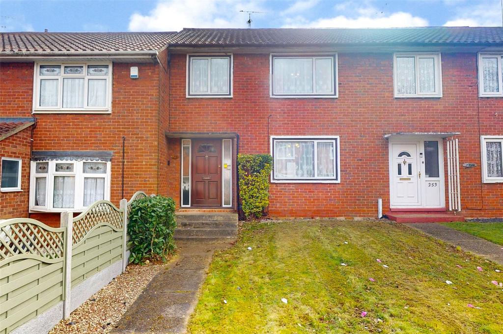 Witchards, KINGSWOOD, Basildon... 3 bed terraced house for sale £315,000